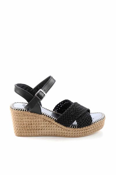 Bambi Women's Black Wedge Heeled Shoes K05688015016