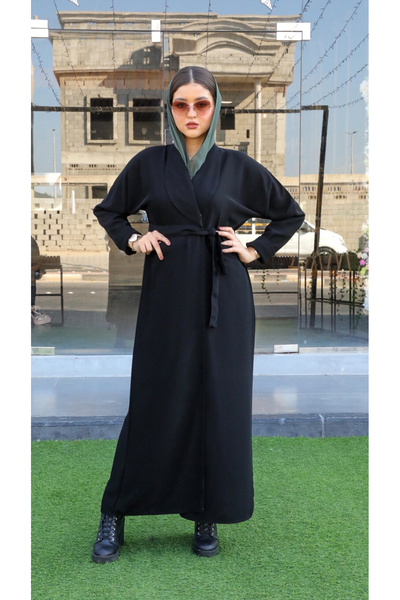 outline Abaya with formal collar and narrow sleeves