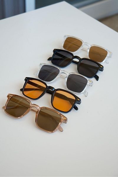 WATCHOFROYAL Set of 5 Transparent Brown-Grey -Orange -Black-Rose Sunglasses Lorraine