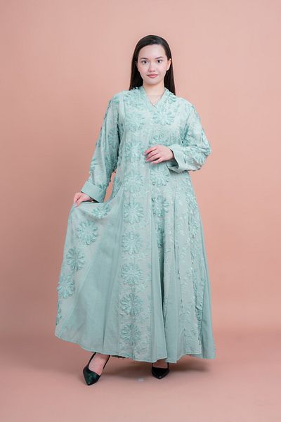 IKKXA Soft Petals Embroidered Jalabiya