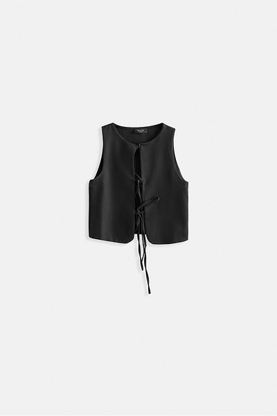 Black Fashion Λεπτομέρεια με κορδόνια Μαύρη μπλούζα με χαμηλό κούφιο