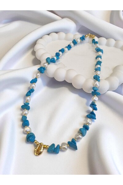 Vinlora Design قلادة بتفاصيل حجر الفيروز واللؤلؤ - تصميم مصنوع يدويًا مع طرف ...