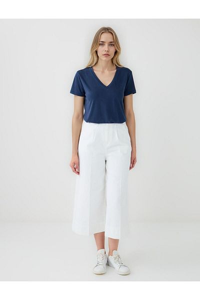 Jimmy Key Navy Blue Straight Cut V-Neck Short Sleeve Basic Knitted T-Shirt