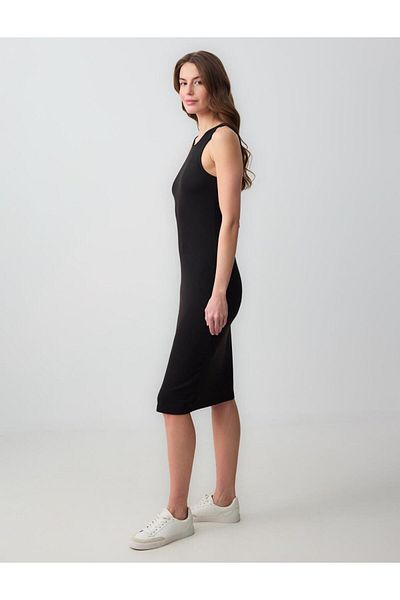 Jimmy Key Black Round Neck Sleeveless Knitted Midi Dress