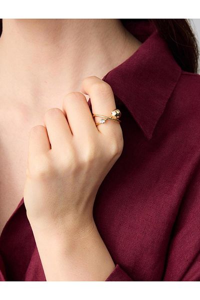 Jimmy Key Gold Color Shiny Stone Detailed Double Ring