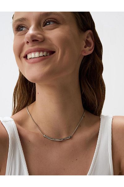 Jimmy Key Silver Color Metal Detailed Shiny Chain Necklace