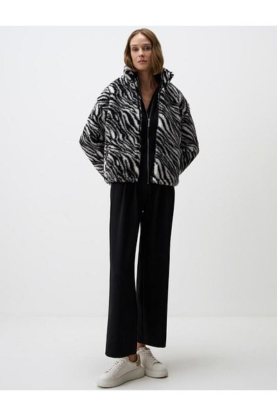 Jimmy Key Mixed Stand Collar Long Sleeve Patterned Knitted Plush Jacket