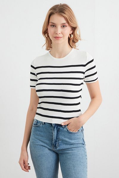 Fulla Moda Μπλούζα πλεκτή με ριγέ κορδόνι με λαιμόκοψη