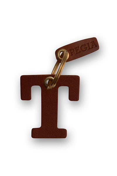 Pegia Letter T Δερμάτινο μπρελόκ 25an99