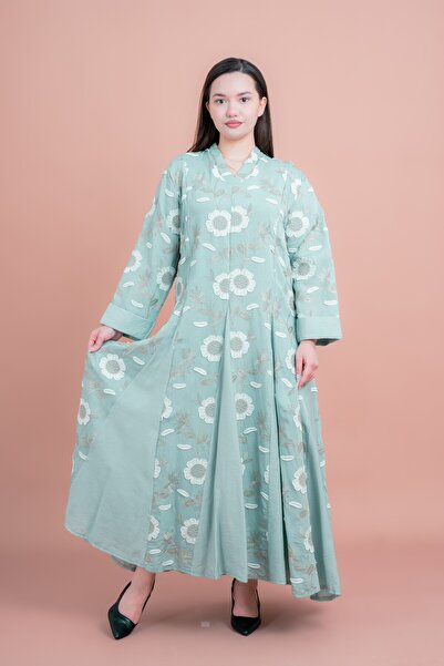 IKKXA جلابية عصرية مطرزة بالورود