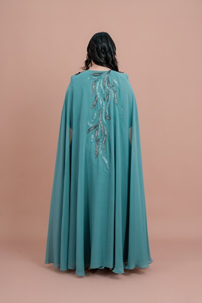 IKKXA Belted Elegant 2-Piece Kaftan
