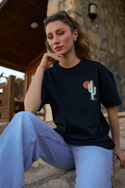 Velvoria Unisex supradimensionat Black Cactus tricou