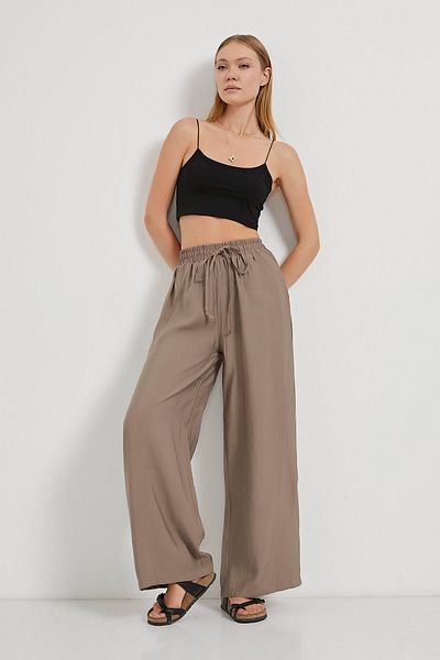 Arma Life Women's Elastic Waist Wide Leg Brown Baggy Trousers