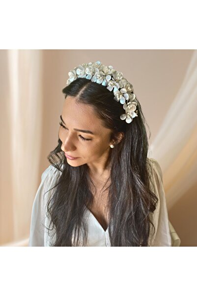 Lily and Bride إكسسوار شعر الزفاف والخطوبة على شكل زهرة لؤلؤية، تاج تاج العروس