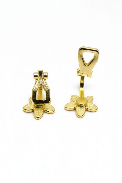 MakeWell Non Pierced Earrings Earrings for Non Pierced Ears Flower Design Non Pierced Earrings