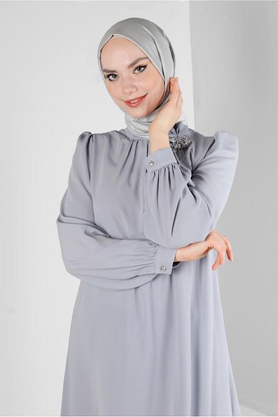 Alvina ASYMMETRIC CUT TUNIC WITH FLOWER ACCESSORY 43610
