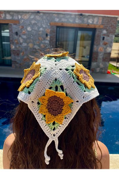 RA Design Three-Dimensional Sunflower Hand Knitted Bandana