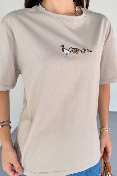 Cappmoda T-913 Stone Color Duck Embroidered Short Sleeve Cotton T-Shirt