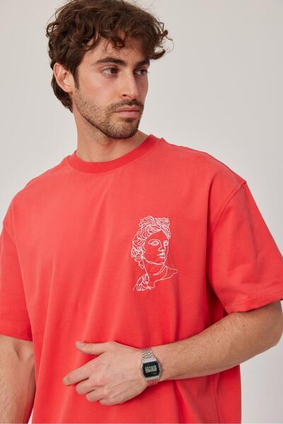 NOMARC Чоловіча футболка з вишитим зображенням скульптури та принтом квітів граната