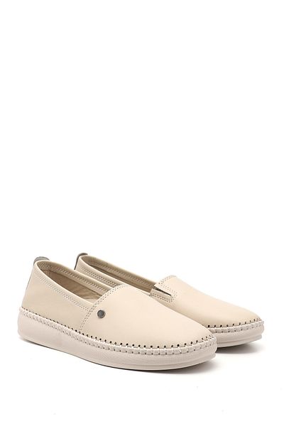 GÖNDERİ(R) Women/Girls Beige Genuine Leather Comfort Shoes