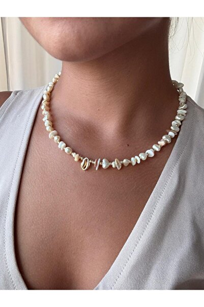 Vinlora Design قلادة بتفاصيل حجر صدف اللؤلؤ - تصميم مصنوع يدويًا مع طرف على ش...