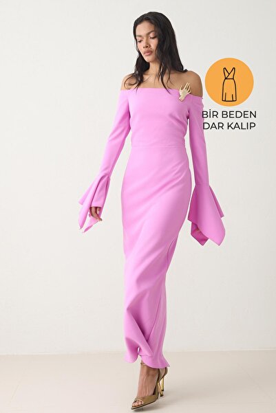 Setre Pembe Dar Kalıp Omuz Ve Kol Detaylı Maxi Boy Elbise