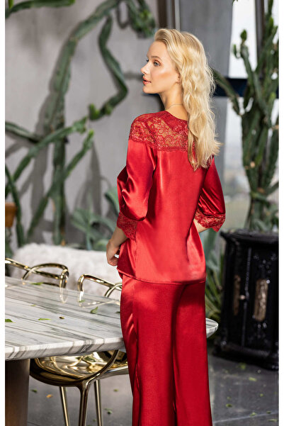 Laperissa Kadın Kırmızı Saten Düğmeli Pijama Takımı Dantel Detaylı, Şık Ve Rahat 2’li Set