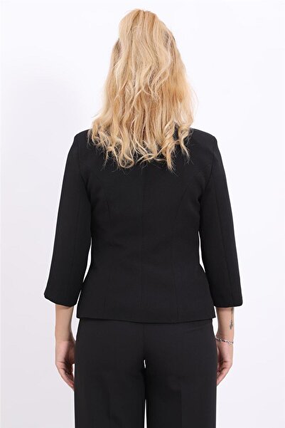 ÖNDER ÖZSOY V Yaka Boydan Kuplu Kısa Ceket-Siyah