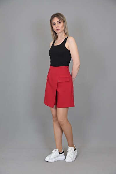 ÖNDER ÖZSOY Etekli Şort-Kırmızı