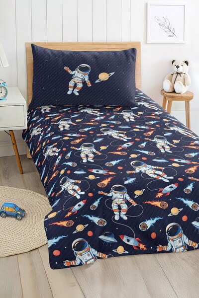 Realhomes مجموعة بيكيه مفردة للأطفال باللون الأزرق الداكن بنمط رائد الفضاء وا...