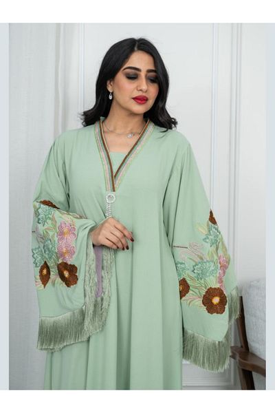 Nice Model Luxury Embroidered Jalabiya Dress Long Sleeve Tassel Kaftan Women Traditional Abaya Plus Size