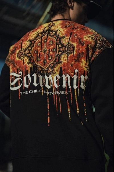 Silerra    Oversize Crew Neck Printed Sweatshirt - Black