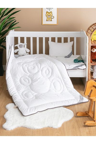 homewell 100% Pure Bamboo Hypoallergenic for 0-6 Years Old Baby and Child - White Teddy Bear Quilt