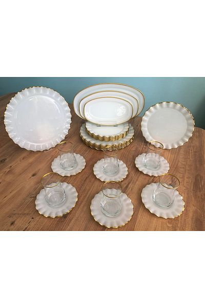 B&M Patterned Curved 27 Piece Breakfast Set
