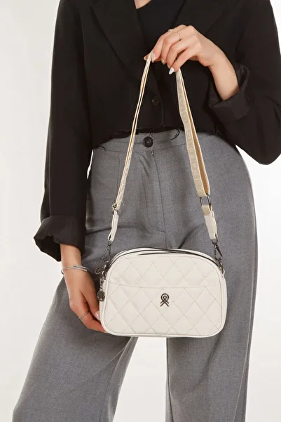 Newish Polo Women's Cream Crossbody Shoulder Bag