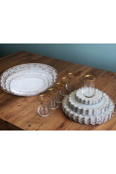 B&M Silver Lace Patterned Curved 27 Piece Breakfast Set