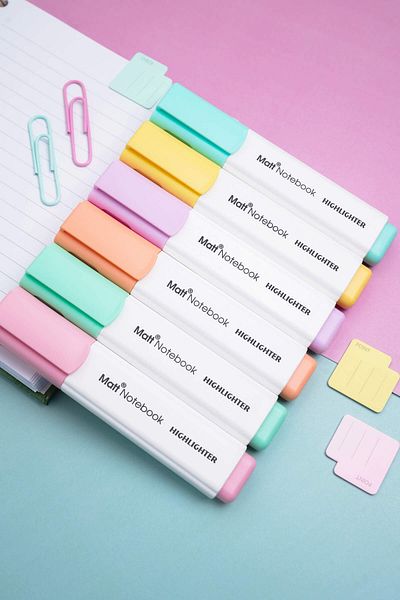 Matt Notebook مجموعة من 6 أقلام تحديد بألوان الباستيل