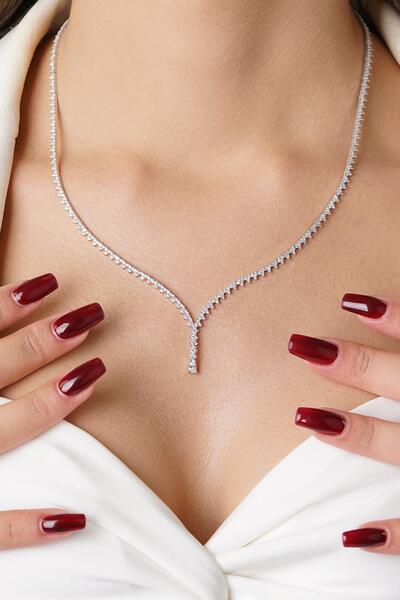 Fiyonk Kuyumculuk 14 Ayar Altın Tamtur Taşlı Piramit Su Yolu Kolye