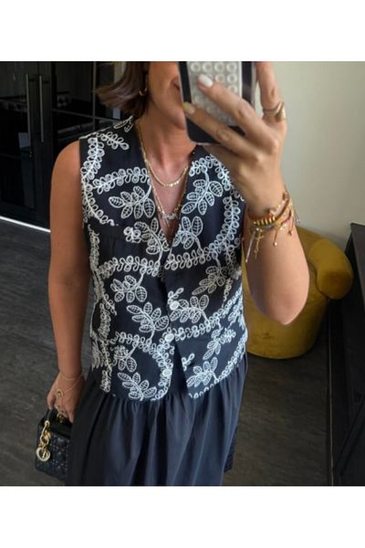 Astrea Butik Black Embroidered Vest