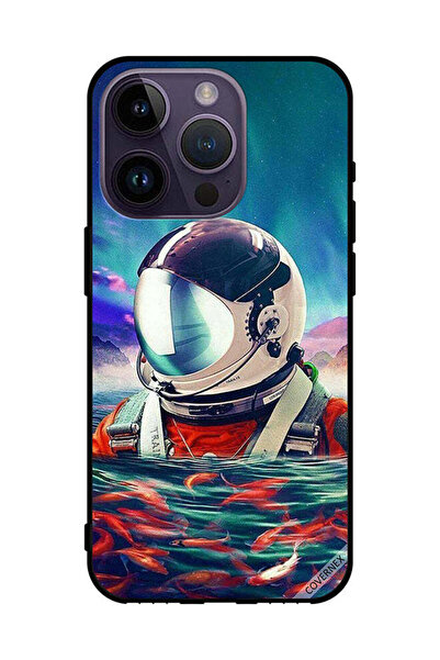 Covernex غطاء حماية لهاتف Apple iPhone 14 Pro بتصميم رائد فضاء في بحر الأسماك