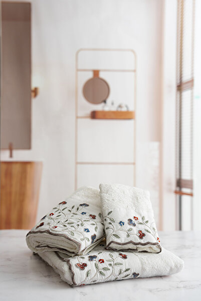 Nazik Home Livano Renkli Çiçek Nakışlı Banyo Havlusu (90 x 150 cm)
