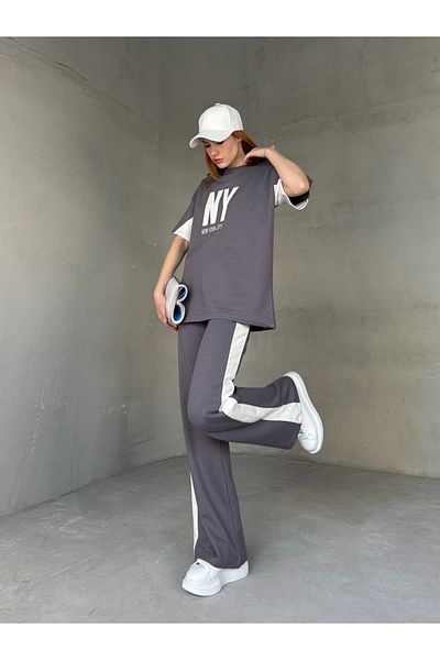 Cappmoda Tkm-03655 Painting Gray White Ny Embroidered Crew Neck Tshirt Waist Elastic Palazzo Bottom Double Suit