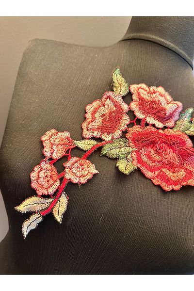 Gönülden Tasarım APLICAȚIE FLORE ROȘI BORDURI 28X16 CM