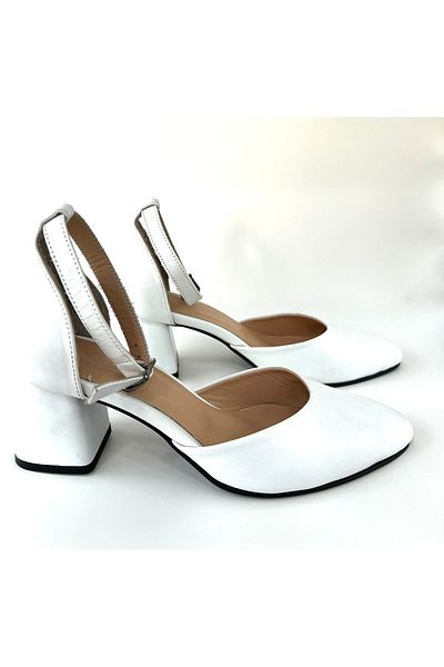 NEWGÜLTEKİN The Design of the Genuine Deep Zarefete Is Combined with a Comfortable Heeled Evening Sandal with a Belt Buckle at the Ankle