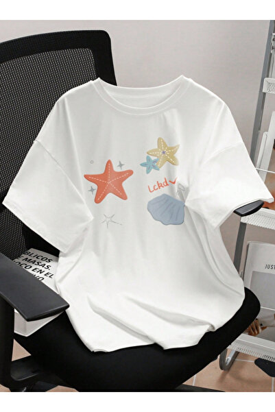 BETİLİNA White Starfish Printed Oversize T-Shirt