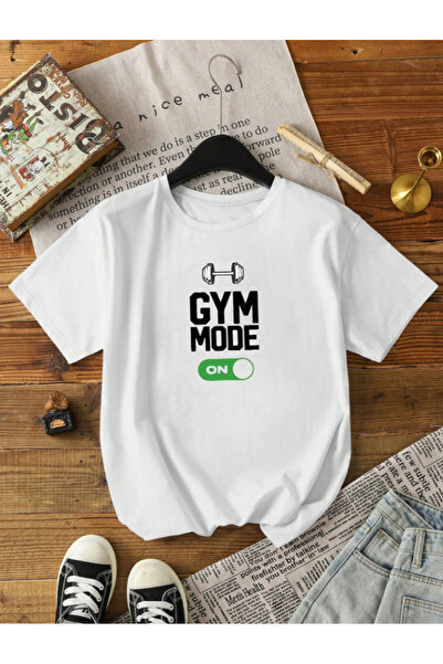 BETİLİNA White Mode on Oversize T-Shirt