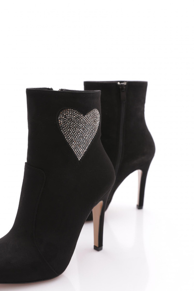 DGN 4260 Kadin Sivri Burun Silver Taş Kalp Detayli Ince Topuklu Bot