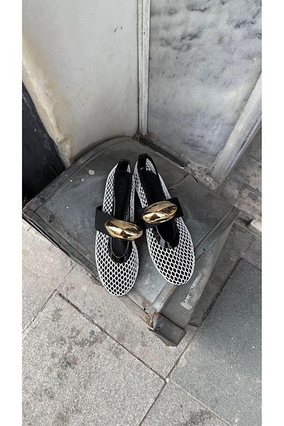 Eataly Shoes Λεπτομερείς μπαλαρίνες Cody White Black Gold με αγκράφα