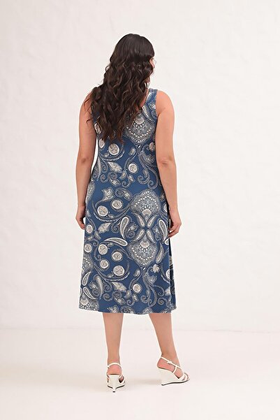 Truva XXL Comfort and Elegance with the Thick Strap Patterned Plus Size Dress!