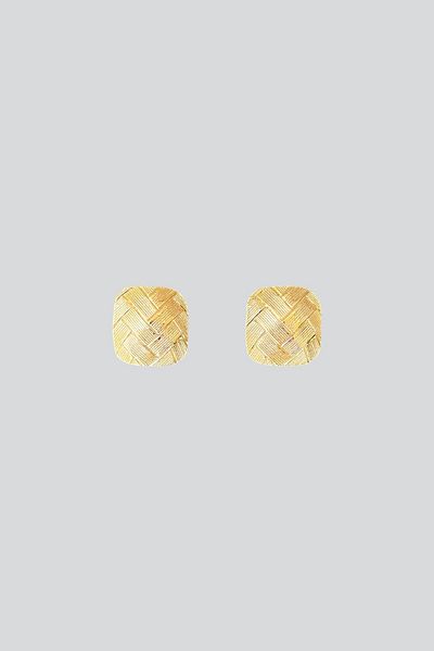stravis Gold Color Patterned Square Earrings